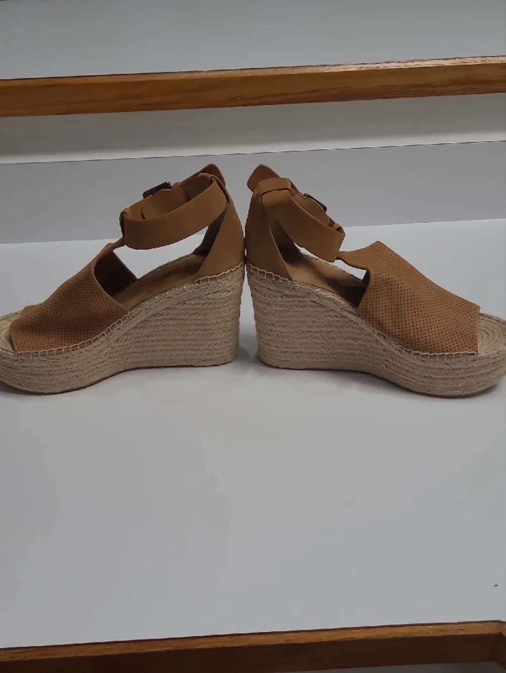 Marc Fisher Tan Leather Perforated Espadrille Platform Wedge Sandals - Size 8.5